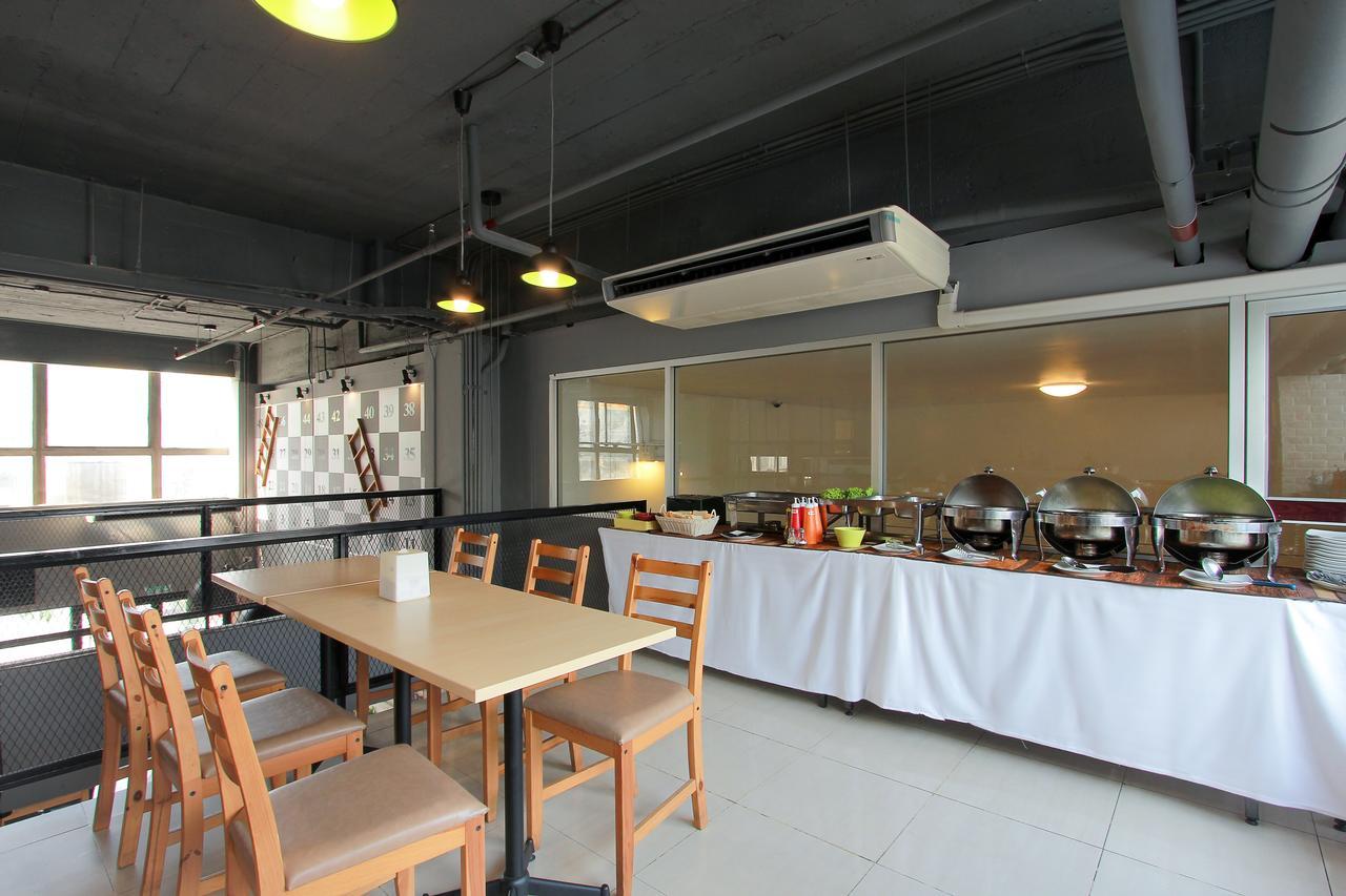 D Varee Xpress Makkasan Hotel Бангкок Экстерьер фото